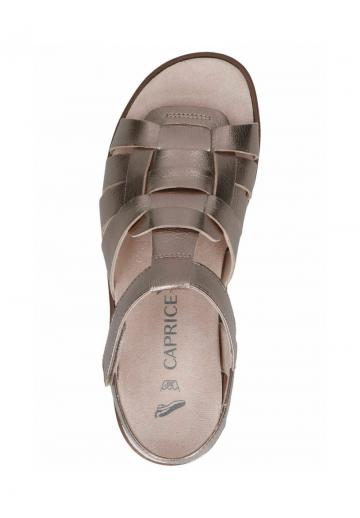 Босоножки на танкетке