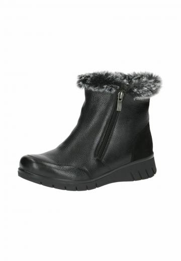 Сапожки на танкетке