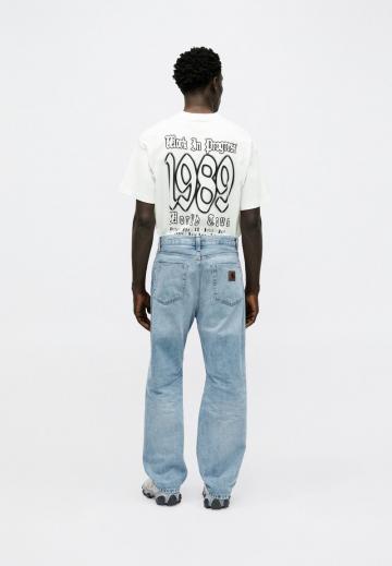 Прямые джинсы