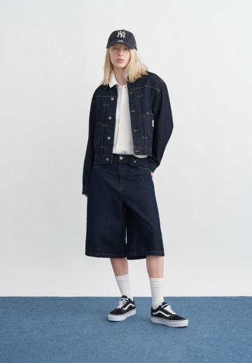 Джинсовая куртка