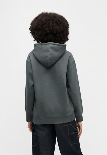 Пуловер с капюшоном