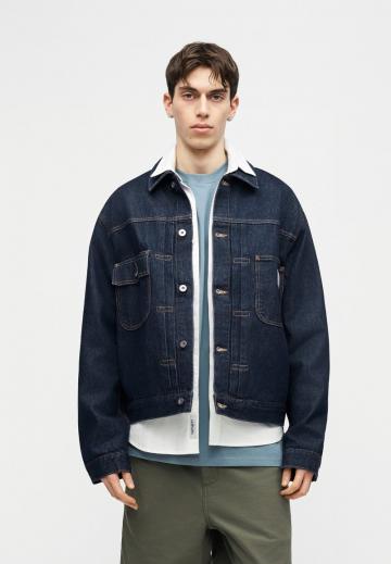 Джинсовая куртка