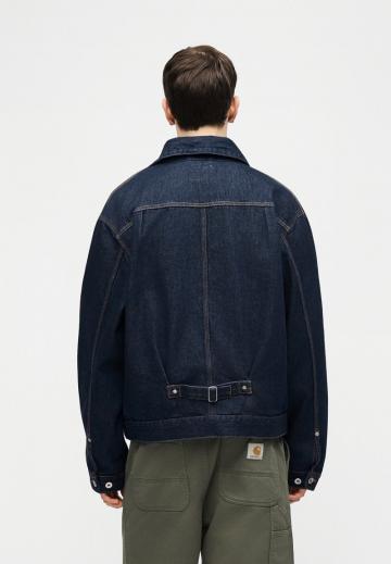 Джинсовая куртка