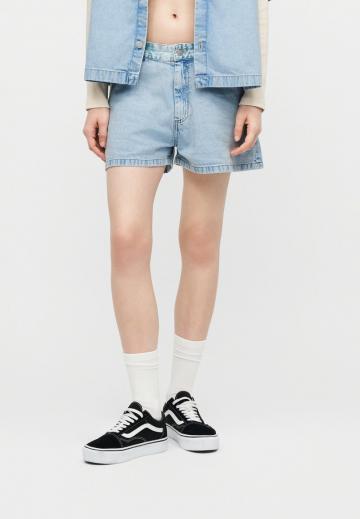 Джинсовые шорты