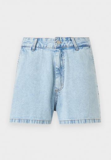 Джинсовые шорты