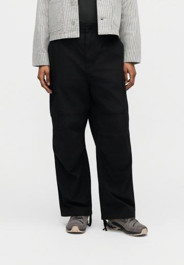 Брюки с накладными карманами