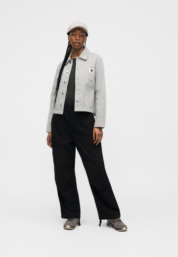 Брюки с накладными карманами