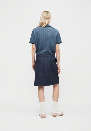 Юбка с накладными карманами