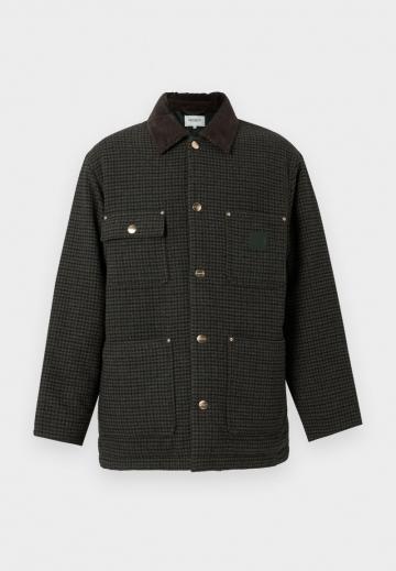 Короткое пальто