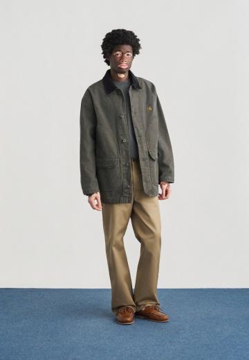 Короткое пальто