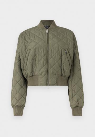 Короткая куртка