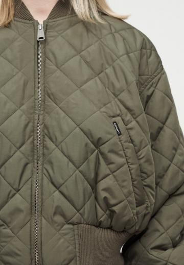 Короткая куртка