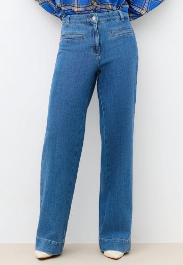 Клешеные джинсы