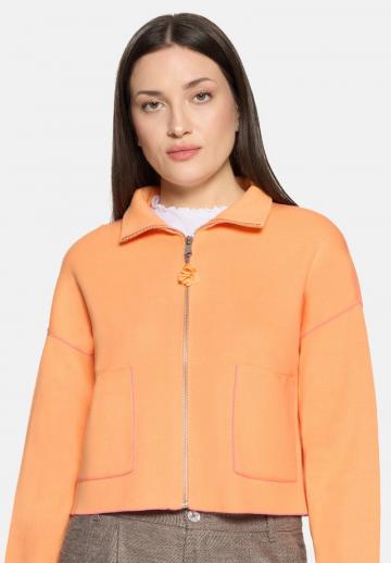 Вязаная кофта