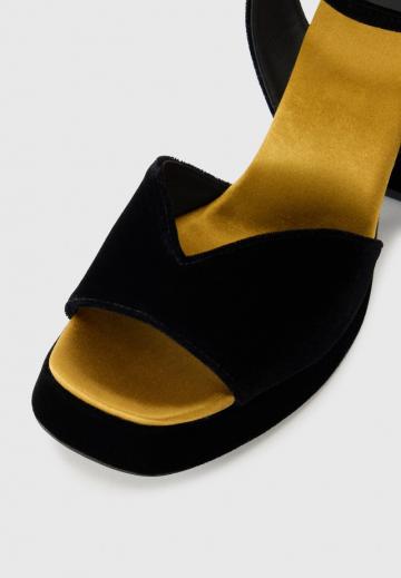 Босоножки на платформе