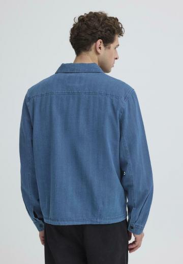 Джинсовая куртка