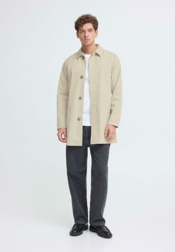 Короткое пальто