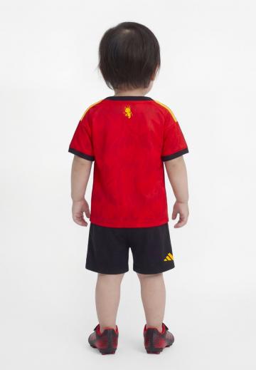 Спортивные шорты