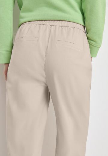 Спортивные штаны