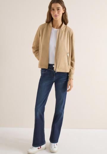 Клешеные брюки