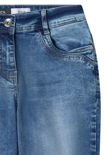 Короткие джинсы