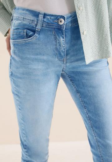 Джинсы