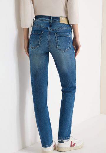 Джинсы
