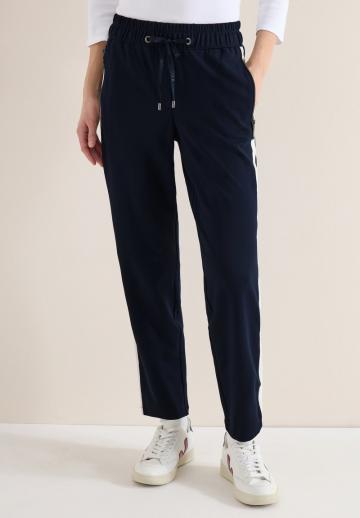 Спортивные штаны