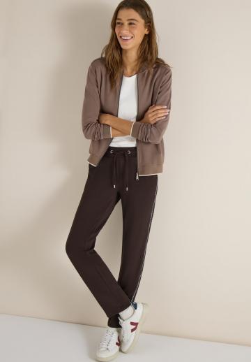 Спортивные штаны