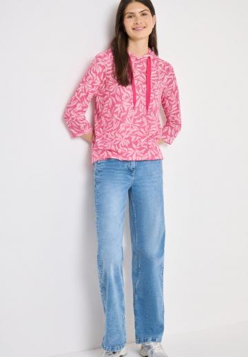 Пуловер с капюшоном