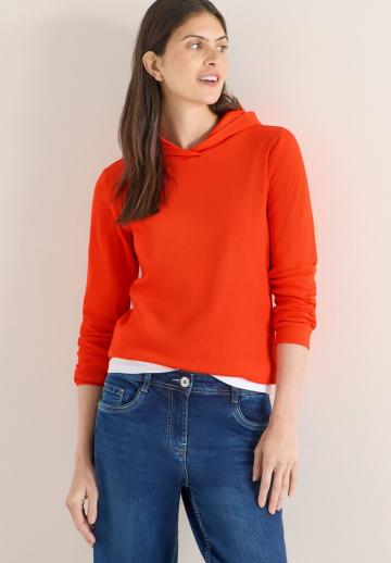 Пуловер с капюшоном