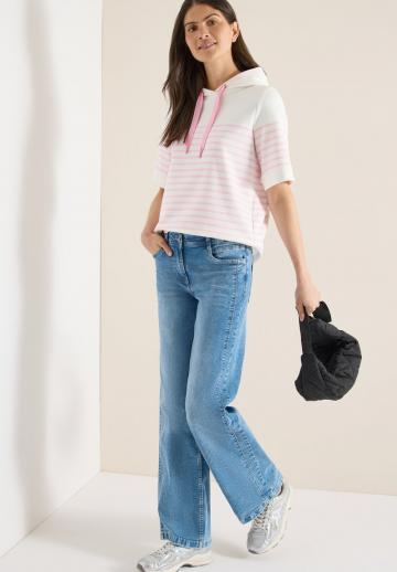 Пуловер с капюшоном