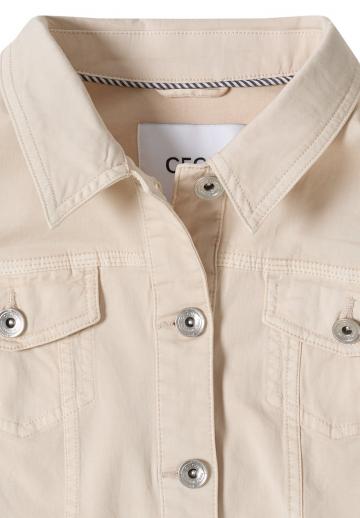 Джинсовая жилетка