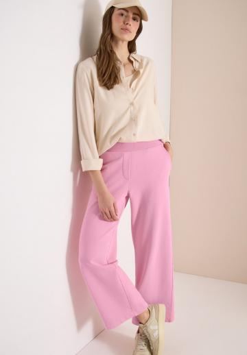 Спортивные штаны