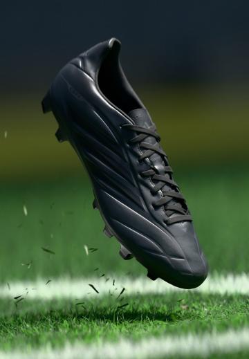 Футбольные бутсы