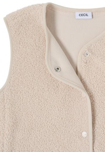 Пуховой жилет