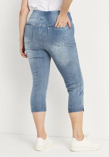 Короткие джинсы
