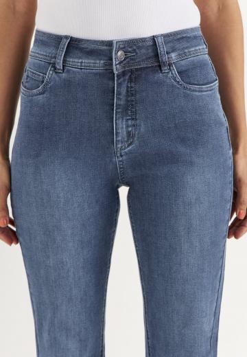 Клешеные брюки