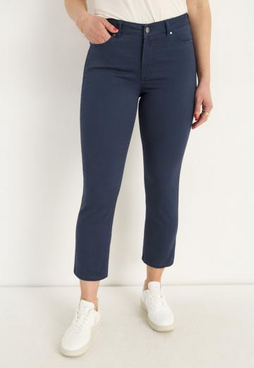 Короткие джинсы