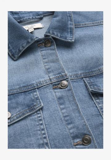 Короткое пальто