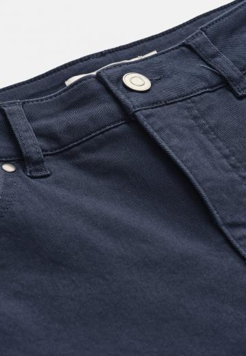 Короткие джинсы