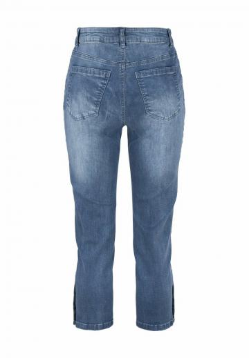 Короткие джинсы