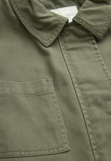 Куртка с накладнымит карманами