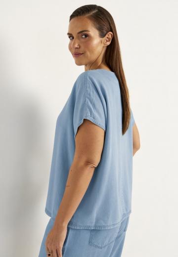 Джинсовая блузка