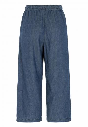 Короткие джинсы