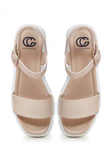 Босоножки на танкетке