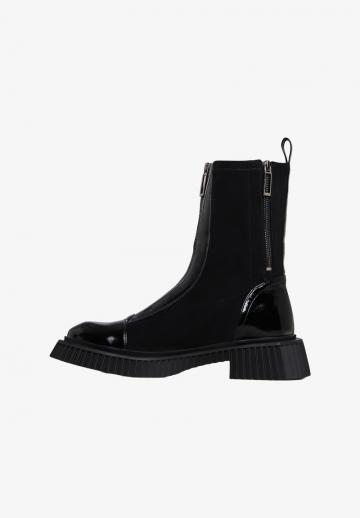 Полусапожки на платформе