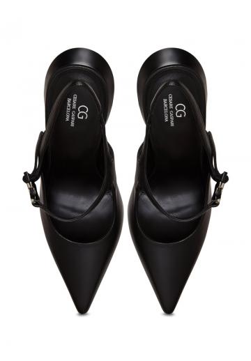 Туфли на высоком каблуке