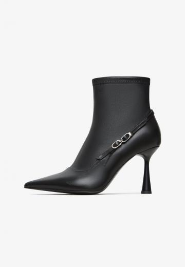 Полусапожки на высоком каблуке