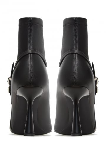 Полусапожки на высоком каблуке